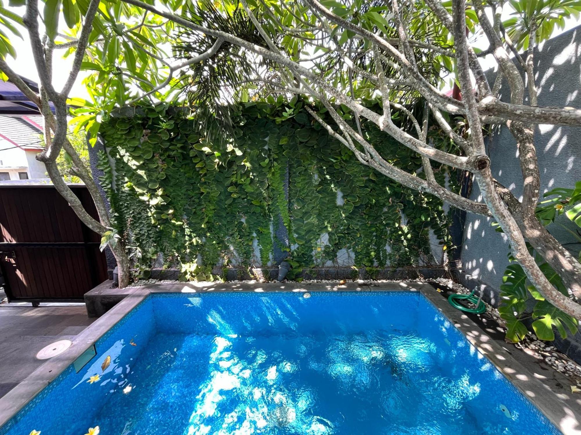 Villa Beranda With A Pool By Balibenefit Uluwatu Kültér fotó